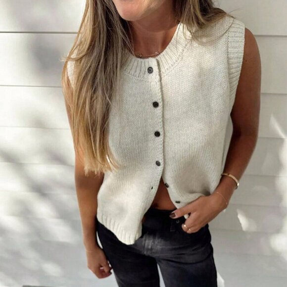 Light Grey Casual Women's Solid Color Button Up Sweater Vest - Picture 3 of 4